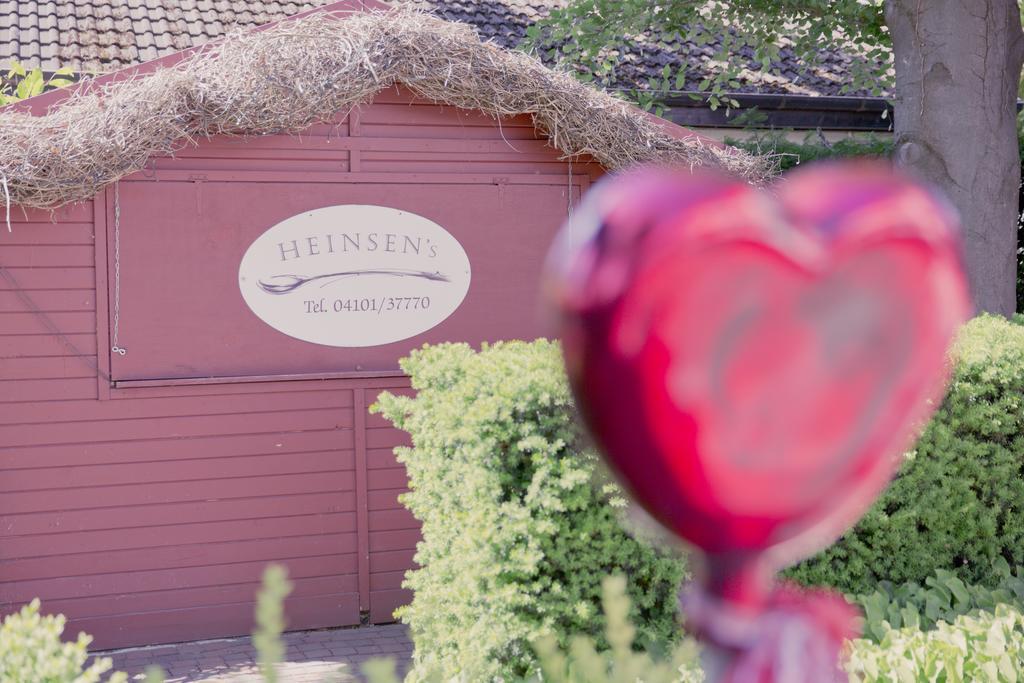 Heinsens Ellerbek Bed & Breakfast Ngoại thất bức ảnh