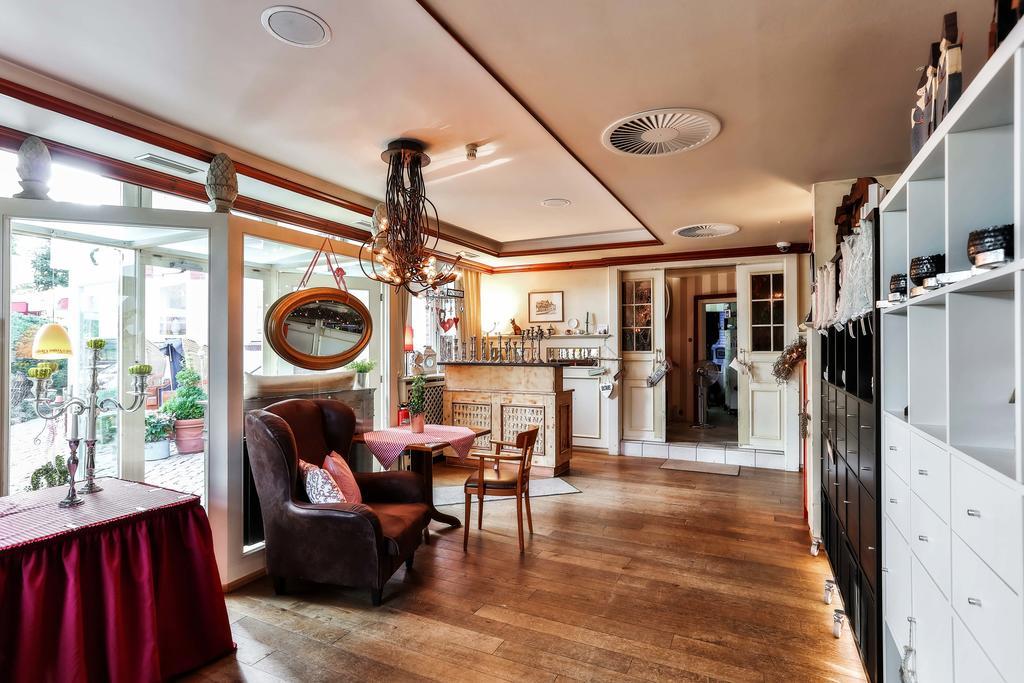 Heinsens Ellerbek Bed & Breakfast Ngoại thất bức ảnh