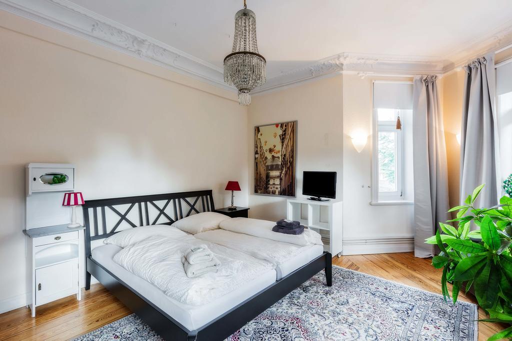 Heinsens Ellerbek Bed & Breakfast Ngoại thất bức ảnh
