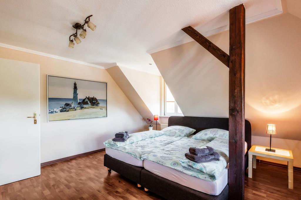 Heinsens Ellerbek Bed & Breakfast Ngoại thất bức ảnh